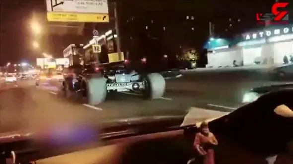 دیده شدن ماشین «بتمن» در خیابان‌های روسیه + فیلم