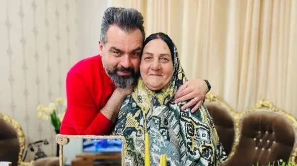 فیلم / شهرام قائدی، بازیگر سریال تاسیان :مادرم تو سرمای زمستون با آب سرد لباس شست/ مادرم  من هیچ وقت کرم به دستش نزد، مو رنگ نکرد/  این نسل مادرها دیگه تکرار نمیشه!