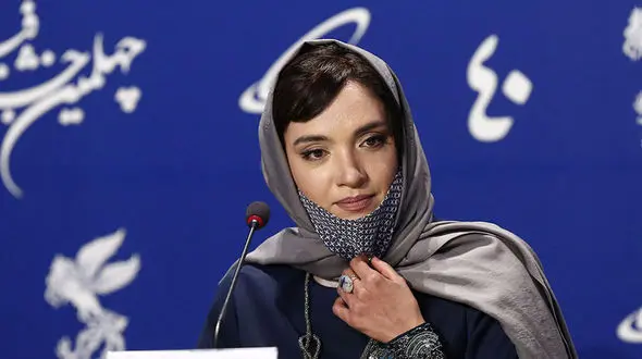 استایل سنگین و با وقار میترا حجار در مکانی خاص+ عکس