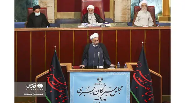 آیت الله جنتی: اول باید آب و نان مردم درست شود/ اقدامات اساسی نیازمند اصلاح نظام مالیاتی است