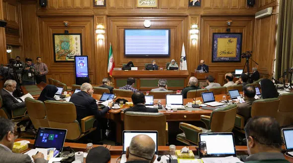 دعوت وزیر بهداشت به شورای شهر تهران / برای اعلام آمار کرونایی های تهران