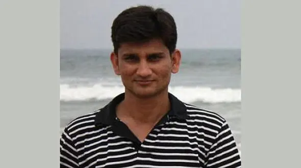 مرد بی حیایی که در هواپیما بین دو زن نشسته بود جنجال به پا کرد+عکس