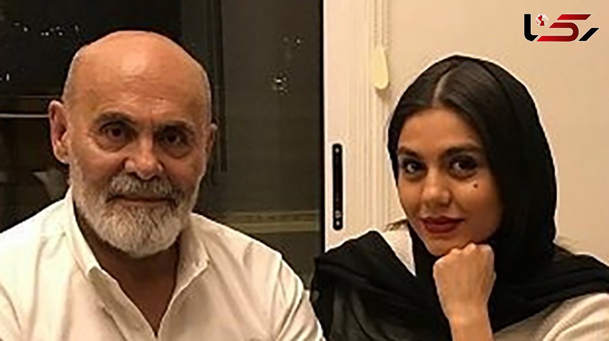 عکس / اولین رونمایی از همسر واقعی جمشید هاشم پور در فرش قرمز / جوان و شیک با کفش های توری و گل سرخی در دست ...
