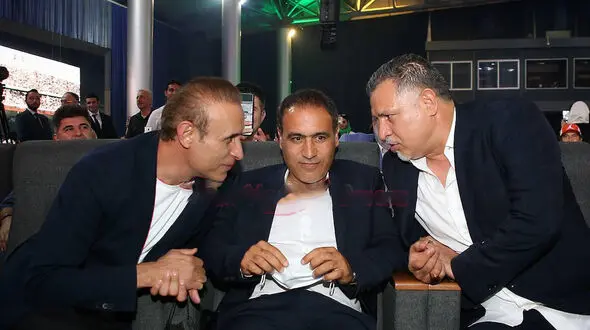 فیلم بی‌اعتنایی جنجالی علی دایی به وزیر ورزش ! / دعوتش را نپذیرفت !