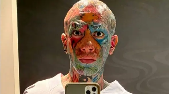 این زن روی تتلو را کم کرد ! / سارا سبات کیست ؟ + عکس