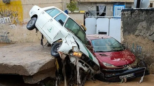 بلاتکلیفی دولت برای بیرون آوردن ده میلیون خانوار ایرانی از زیر خط فقر /تخصص هیچ نقشی در کسب مدیریت ها ندارد