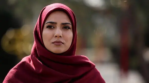 رونمایی از پدر زن و مادر زن جوان سپند امیرسلیمانی/ شباهت بی حد و اندازه مونا کرمی به مادرش + عکس