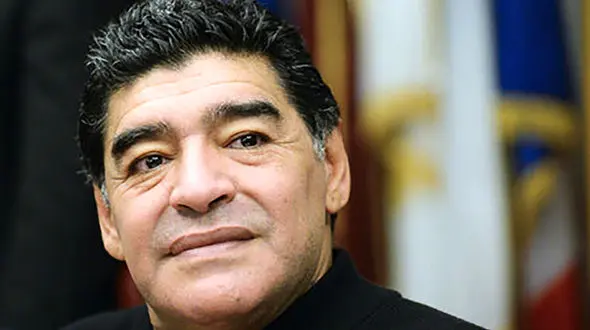 فیلم لحظه احترام مارادونا به مردم ایران / برای اولین با منتشر شد