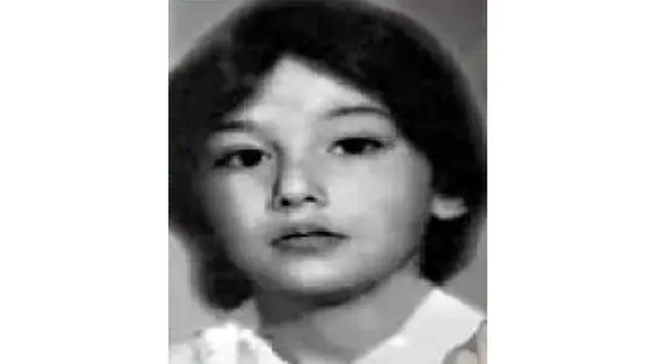 این کودک زیبا کدام خانم بازیگر مشهور ایرانی است؟ / با دیدن آن شوکه می شوید!