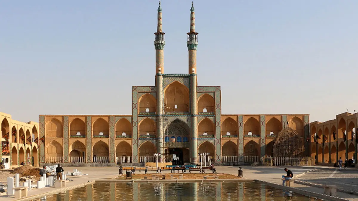 امیرچخماق / تماشای تاریخ در قاب کویر