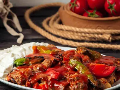 طرز تهیه اسکندر کباب غذای ترکیه ای + فیلم