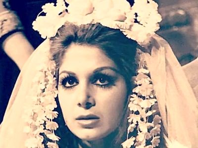 عکس سفر در زمان / چهره «شورانگیز طباطبایی» بعد 50 سال در 72 سالگی