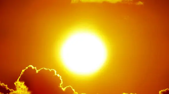 نقش اشعه آفتاب در چروک و لک پوست ما