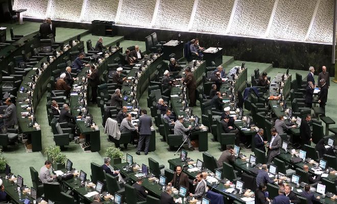 مجلس تعطیل نشده بلکه صحن علنی تا 5 مهر برگزار نمی‌شود/ شرکت در شوراهای استانی جزو وظایف قانونی نمایندگان است