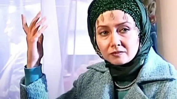  عکسی زیبا از نوجوانی کتایون ریاحی، خانوم بس سریال پس از باران 