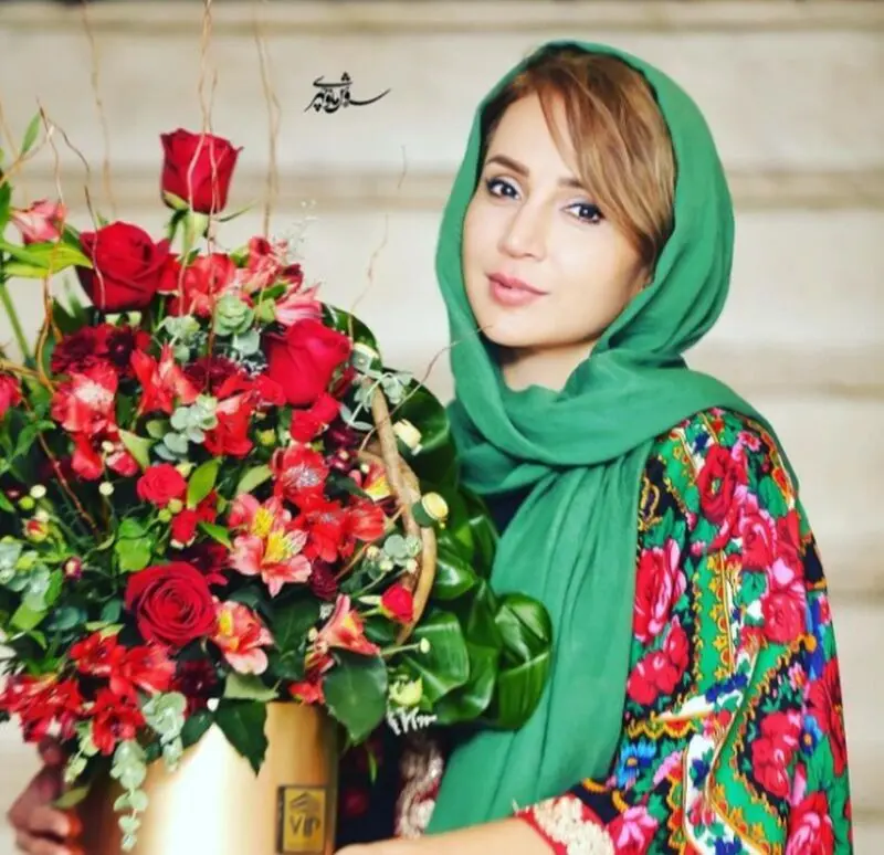 شبنم قلی خانی