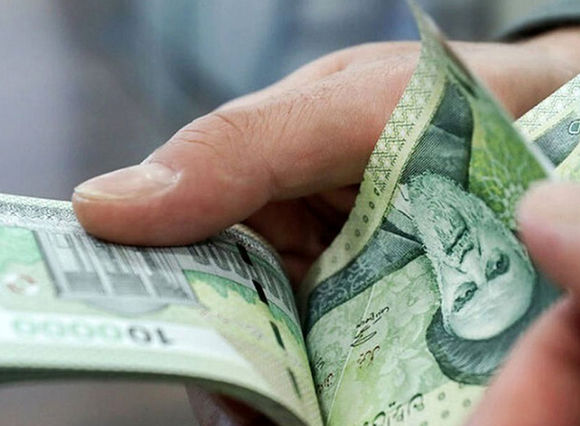 حقوق‌ها آب رفتند، قیمت‌ها غول شده‌اند / قانون ۴۱ کار در عمل ناکام مانده است