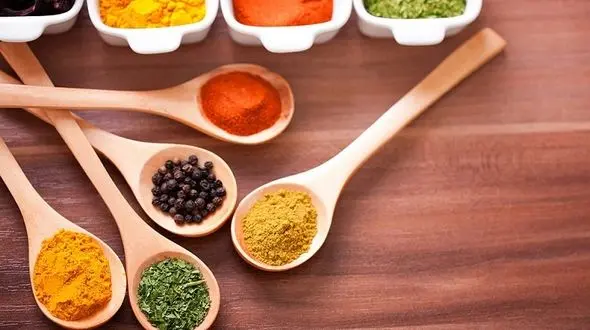 ادویه های رنگی ضد سرطان