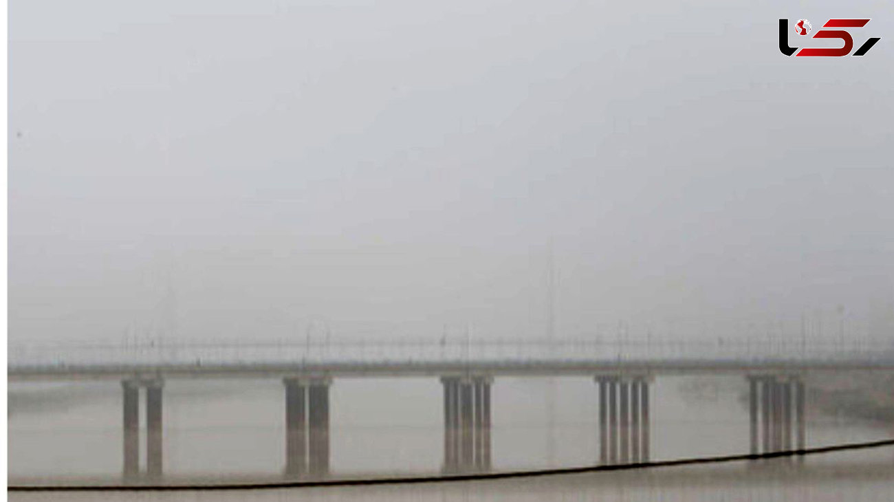 تصاویری باورنکردنی از مه غلیظ در فرودگاه کرمان / هواپیماها زمین‌گیر شدند+ فیلم