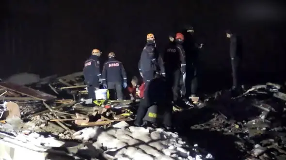 آخرین گزارش از زلزله ترکیه و سوریه را اینجا بخوانید /  جدیدترین فیلم ها و عکس های زلزله تکاندهنده