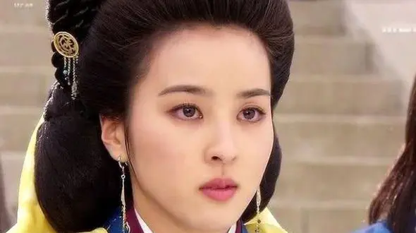 چهره و استایل جذاب «بانو سوسانو» در 42 سالگی+عکس