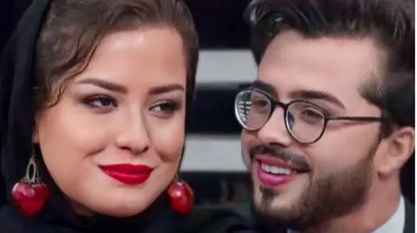 فیلم/ استایل چشم نواز مهراوه شریفی نیا در تلویزیون افغانستان/ بلوز و دامن  با گوشواره های خاص