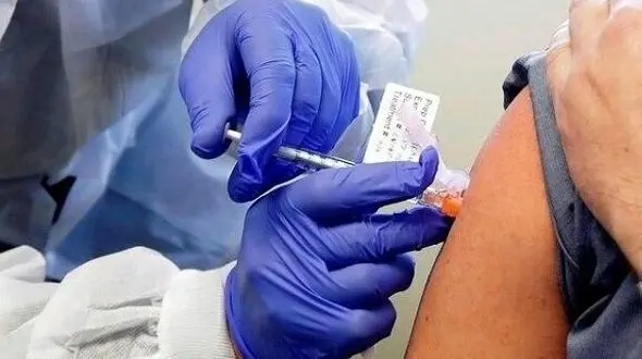 آغاز واکسیناسیون سالمندان کشور از دقایقی پیش  / شروع از آسایشگاه کهریزک + فیلم