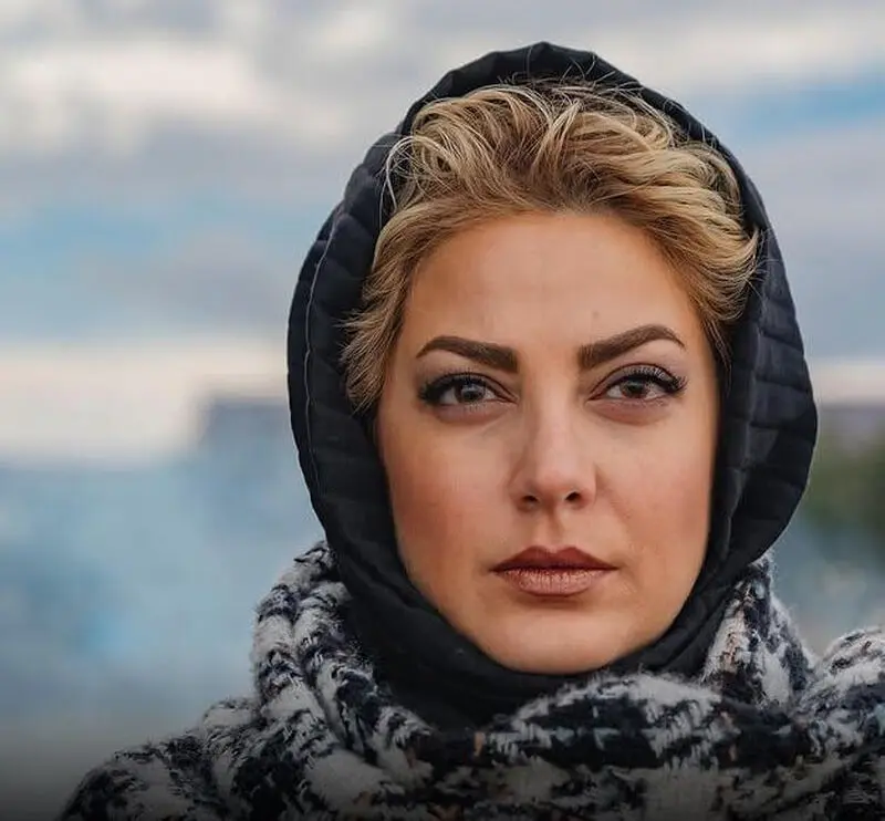 طناز طباطبایی
