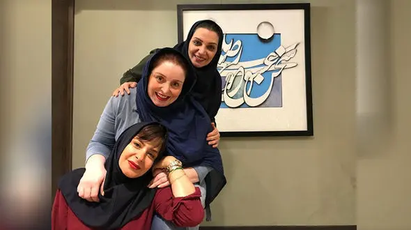 دست‌فروشی ۳ بازیگر زن مشهور در متروی تهران