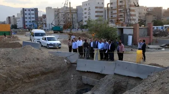 بازدید زاکانی از پروژه اتصال جنوب بزرگراه یادگار امام به آزادراه تهران - ساوه