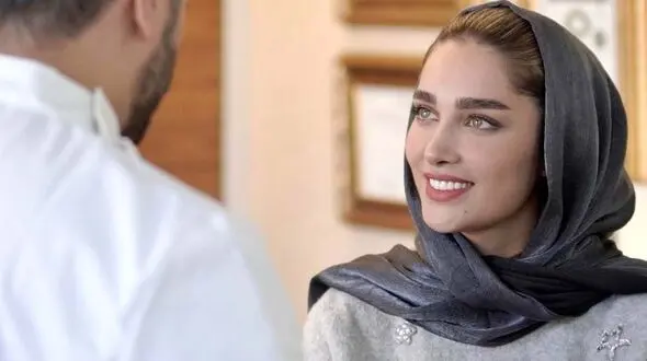  آناشید حسینی حسرت برانگیز برای زنان ایرانی ! / لوکس ترین گردش ها با مارکدارترین لباس ها !