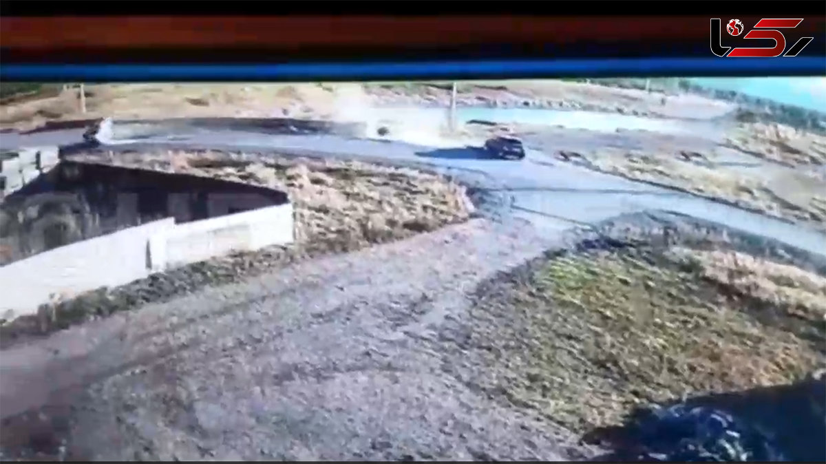 ببینید / چپ کردن وحشتناک یک خودرو در یک جاده محلی + فیلم