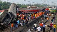 فیلم تلخ از جسد کشته های تصادف وحشتناک 2 قطار در هند  / کشته ها به 300 نفر رسید + جزییات