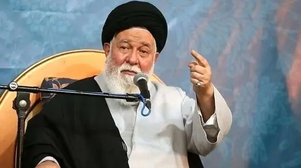 آقای علم الهدی مگر در این سه سال پیامبر جدیدی آمده است ؟