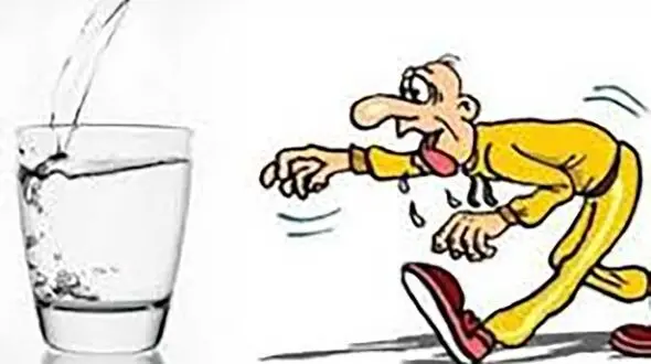 کدام خوراکی ها آب بدن را خشک می کنند؟