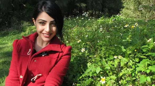 توییت‌های عجیب احمدی‌نژاد برای یک دختر خبرنگار!
