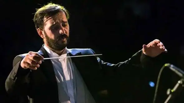 ارکستر ملی موسیقی آذری در تالار وحدت تهران