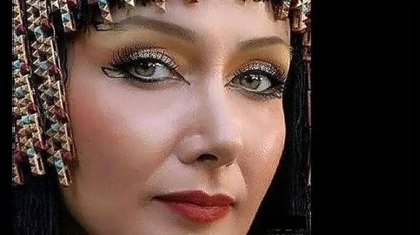 تصویری از چهره واقعی زلیخا در موزه مصر/  واقعا خیلی زیبا بود اما کتایون ریاحی جذاب تر است!