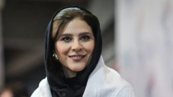 فیلم آواز باشکوه سحر دولتشاهی با آهنگ احسان خواجه امیری ! /  برام هیچ حسی شبیه تو نیست !