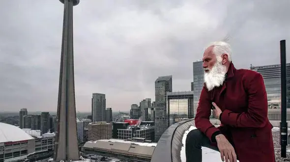 جذاب ترین بابانوئل مد ظاهر خود را به ثبت رساند+عکس