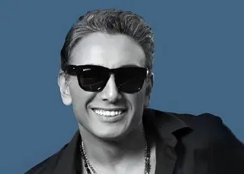 دانلود ریمیکس نوستالژی یه روز میای از شادمهر عقیلی و هایده و معین و شهرام شب‌پره و اندی 