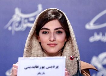 پردیس پورعابدینی با یک تیپ متفاوت در شیراز
