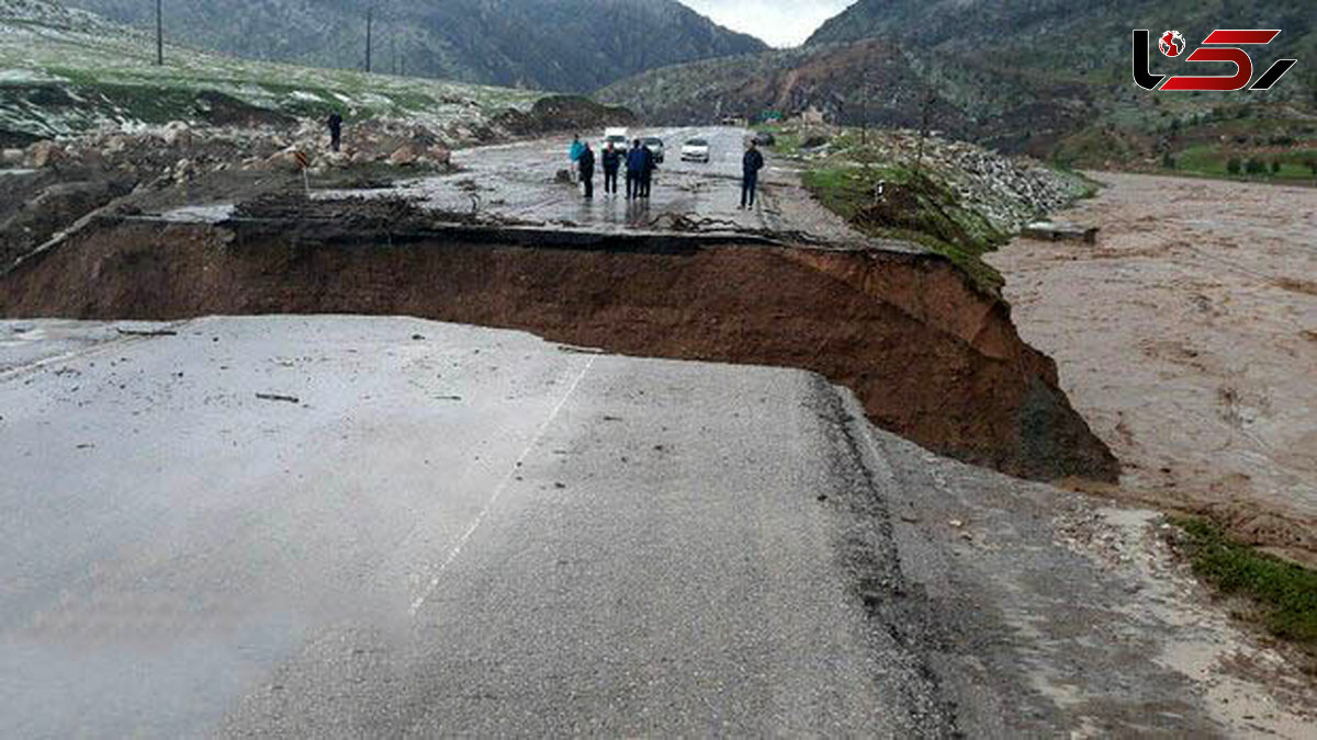 راه ارتباطی ۲۰ روستای معمولان قطع شد +عکس