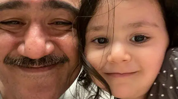 عاشقانه‌های سرصبحی پدر دختری مهران غفوریان و دخترش هانا / صبحی که تو عاشقانه اش کردی...