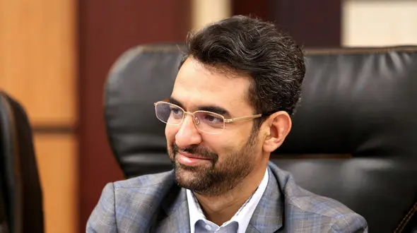 پیگیری وزیر ارتباطات برای لغو ممنوعیت واردات گوشی موبایل بالای 300 یورو