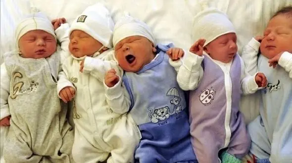 
امسال بیش از ۳۳ هزار مورد چندقلوزایی ثبت شد