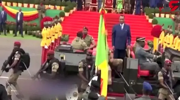 شیوه عجیب بادیگاردها برای حفاظت از رئیس جمهور کنگو + فیلم