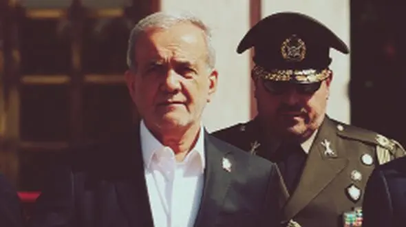 از نزدیک شدن ریز پرنده به هواپیمای رئیس جمهور تا دلهره محافظان پشت در خانه پزشکیان در تبریز / روایت لحظاتی پراسترس از اطرافیان پزشکیان در جنگ 12 روزه