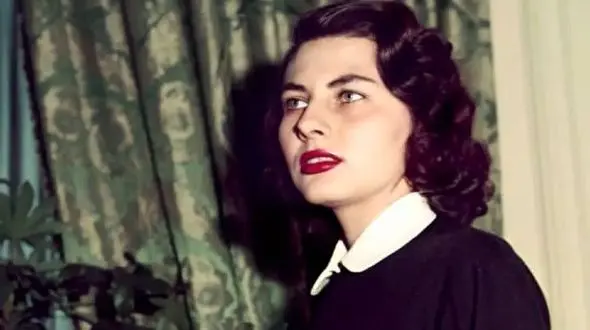 سفر به ایام قدیم سال 1330؛ تمرین فرزندپروری ثریا اسفندیاری