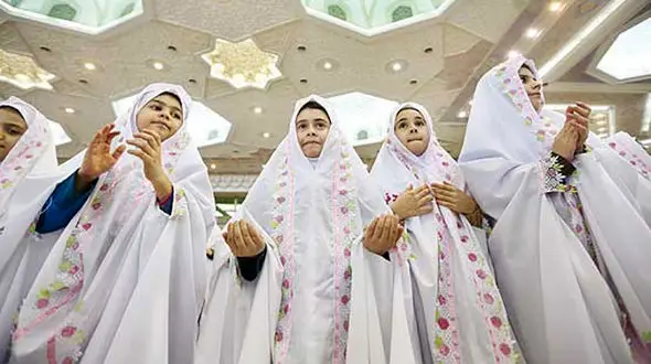 امام جماعت زن برای مدارس دخترانه اصفهان